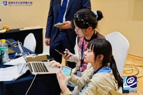 2024 GFSSM 队员在现场协作设计